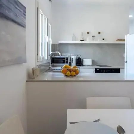 Appartement Harbour 1 Bedroom Steps From And Nightlife Paphos