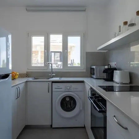 Harbour 1 Bedroom Steps From And Nightlife Appartement