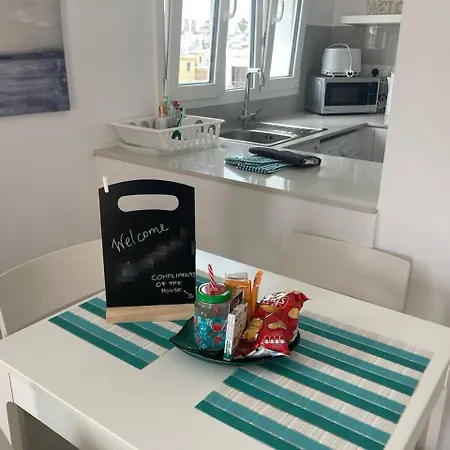 Harbour 1 Bedroom Steps From And Nightlife 公寓 *