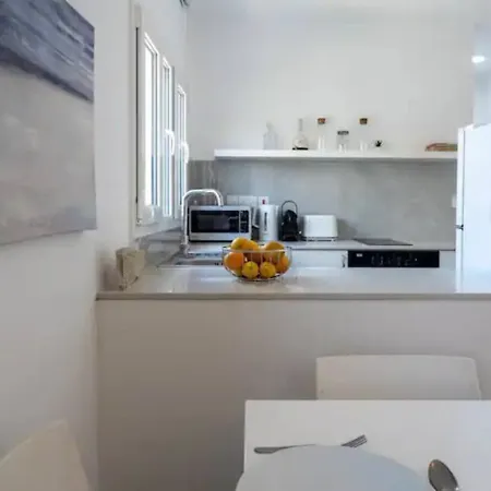 Harbour 1 Bedroom Steps From And Nightlife Paphos