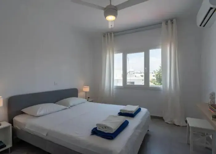 Harbour 1 Bedroom Steps From And Nightlife